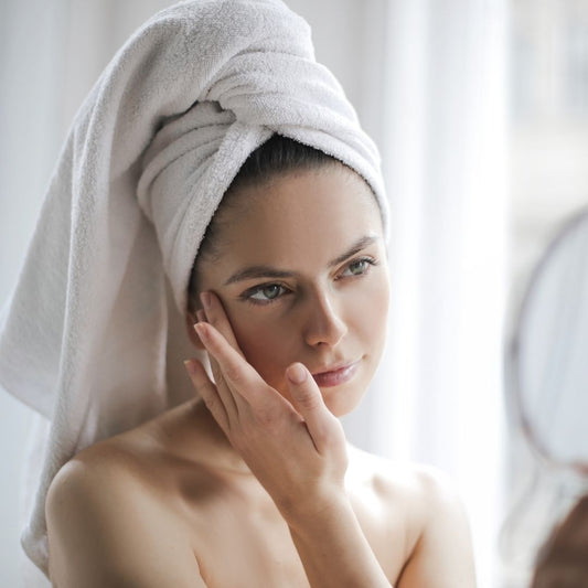 Los 7 productos de belleza que no pueden faltar en rutina skincare