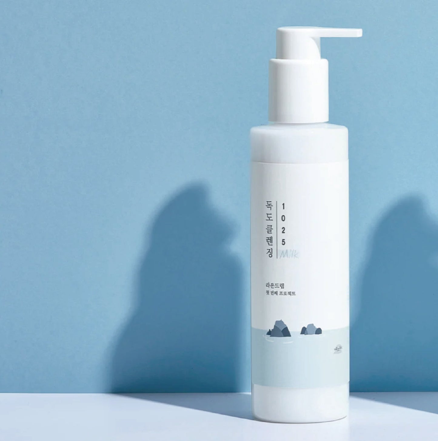1025 Dokdo Cleansing Milk Leche de limpieza facial