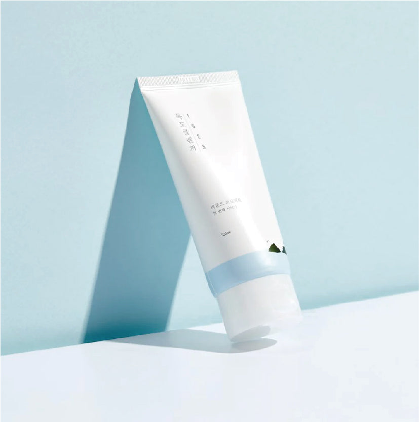 1025 Dokdo Cleanser Round Lab